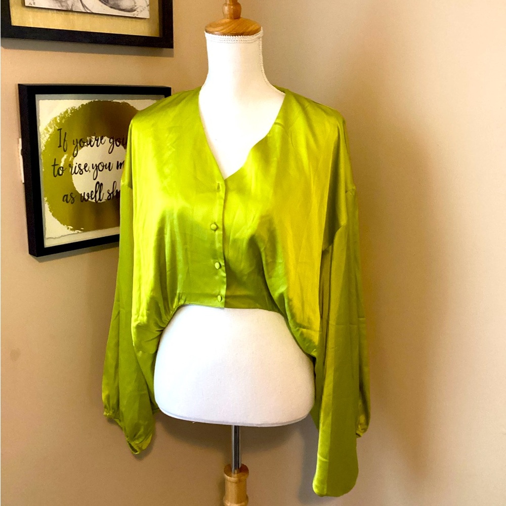 Green AKIRA blouse size small